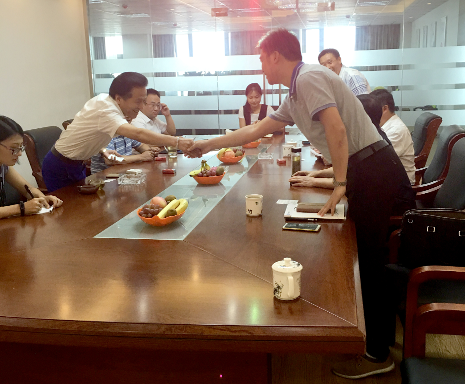 热烈欢迎太湖县政府招商团莅临我公司参观与考察