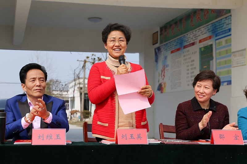 博超控股献爱心 “春蕾计划”再出发 ——集团董事长刘维玉捐助泗县墩集中学贫困学子