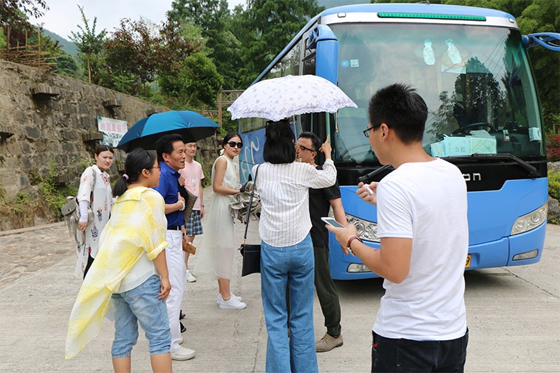 博超控股集团组织员工集体出游