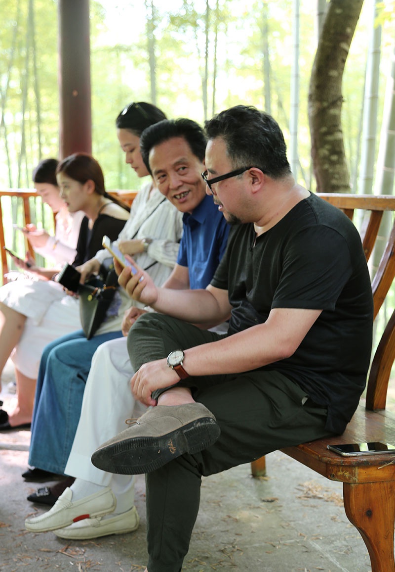 博超控股集团组织员工集体出游