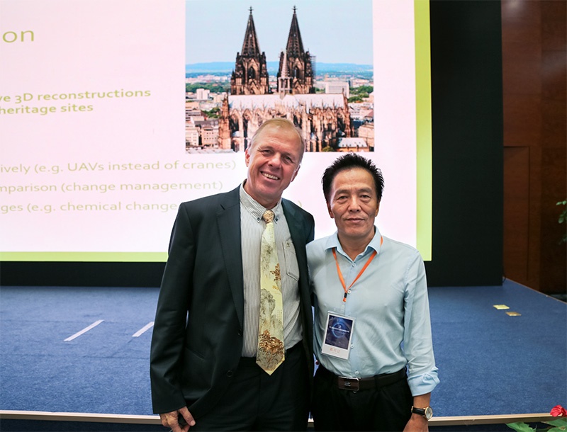 维尔科宝集团领导刘维玉先生应邀出席第二届虚拟现实可视计算国际论坛