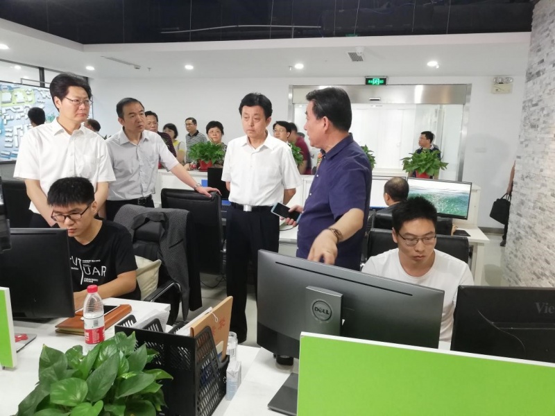 热烈欢迎省人大副主任谢广祥等人参观指导维尔科宝(安徽)应用大数据产业有限公司